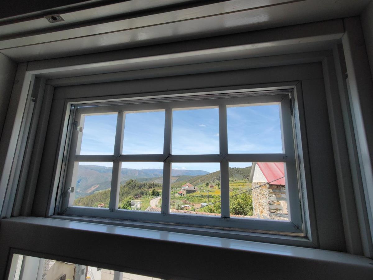 Vila Nazare Bed & Breakfast Castro Daire Bagian luar foto